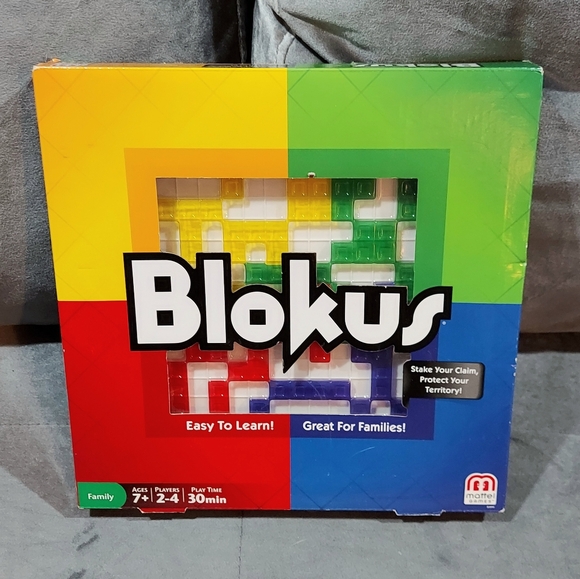 BRAND NEW BLOKUS STRATEGY SHAPED BLOCKS PUZZLE BOARD GAME AGES 7+ BY MATTLE - Picture 1 of 6